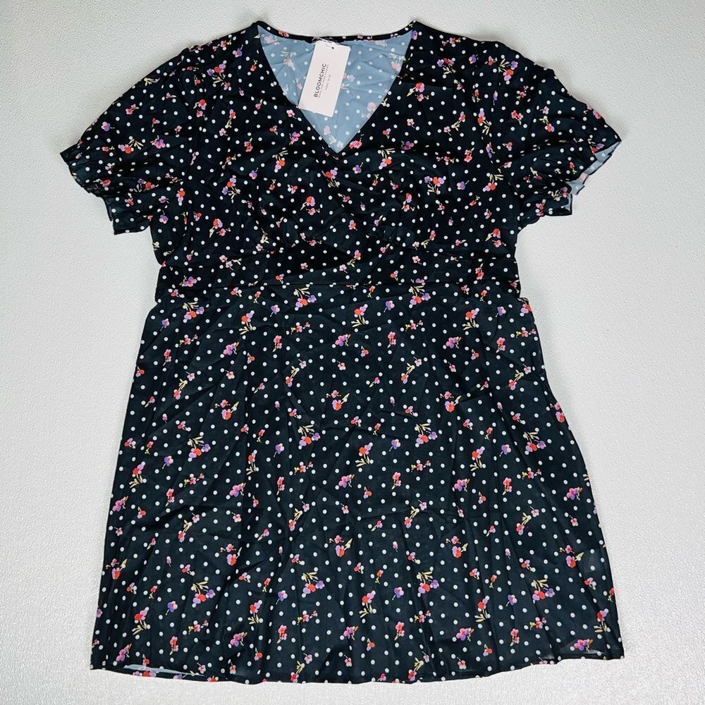 Bloomchic Floral Empire Waist Dress Black Size 22 NWT - Picture 5 of 12